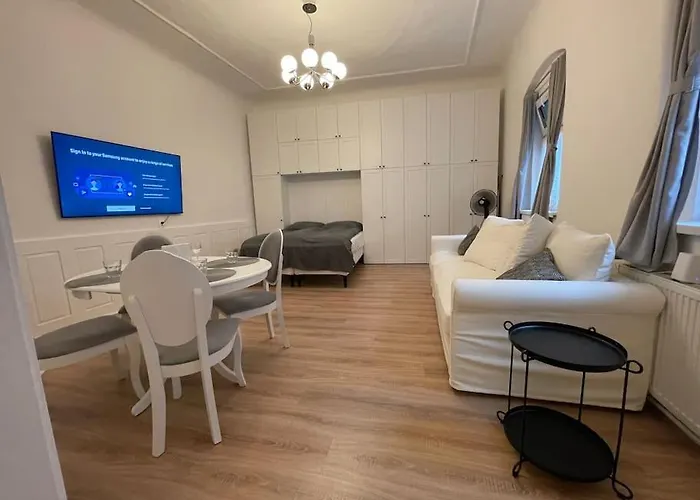 Good Old Times アパート ブラチスラヴァ